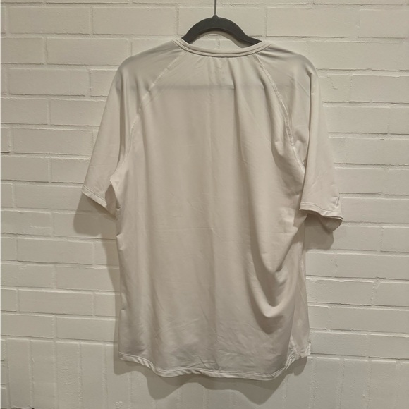 Nike Men’s White Short Sleeve Shirt - Picture 4 of 6